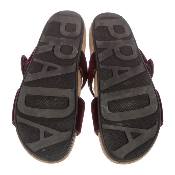 Prada Slides - Picture 5 of 5